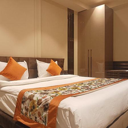 Hotel Cullinan By Qotel Janakpuri Delhi  Eksteriør billede