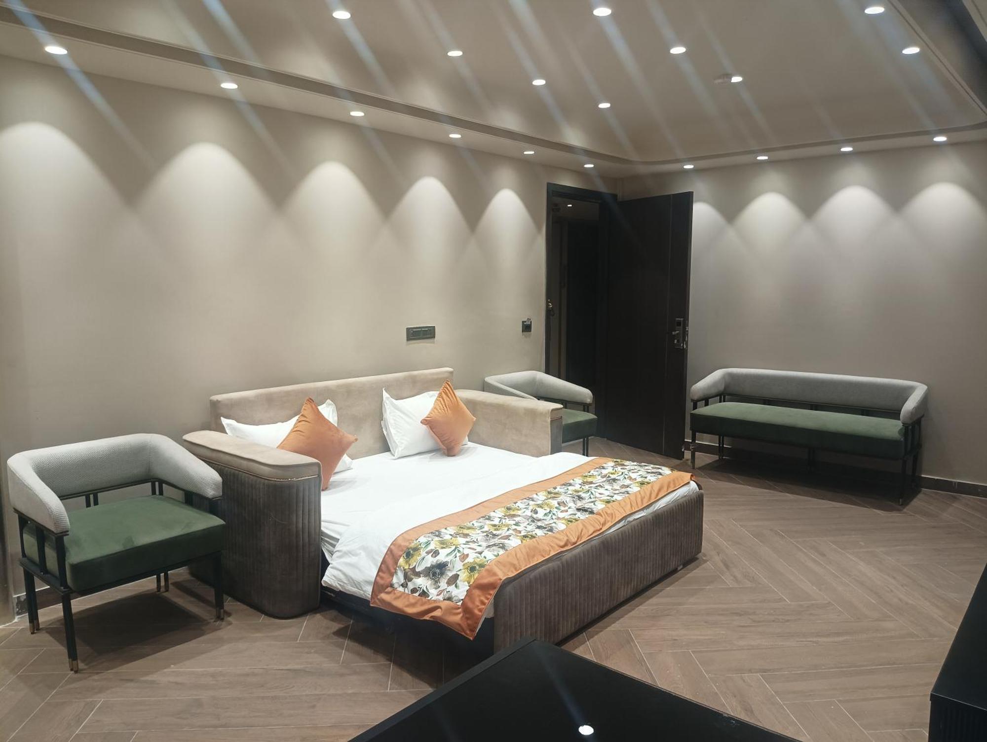 Hotel Cullinan By Qotel Janakpuri Delhi  Eksteriør billede