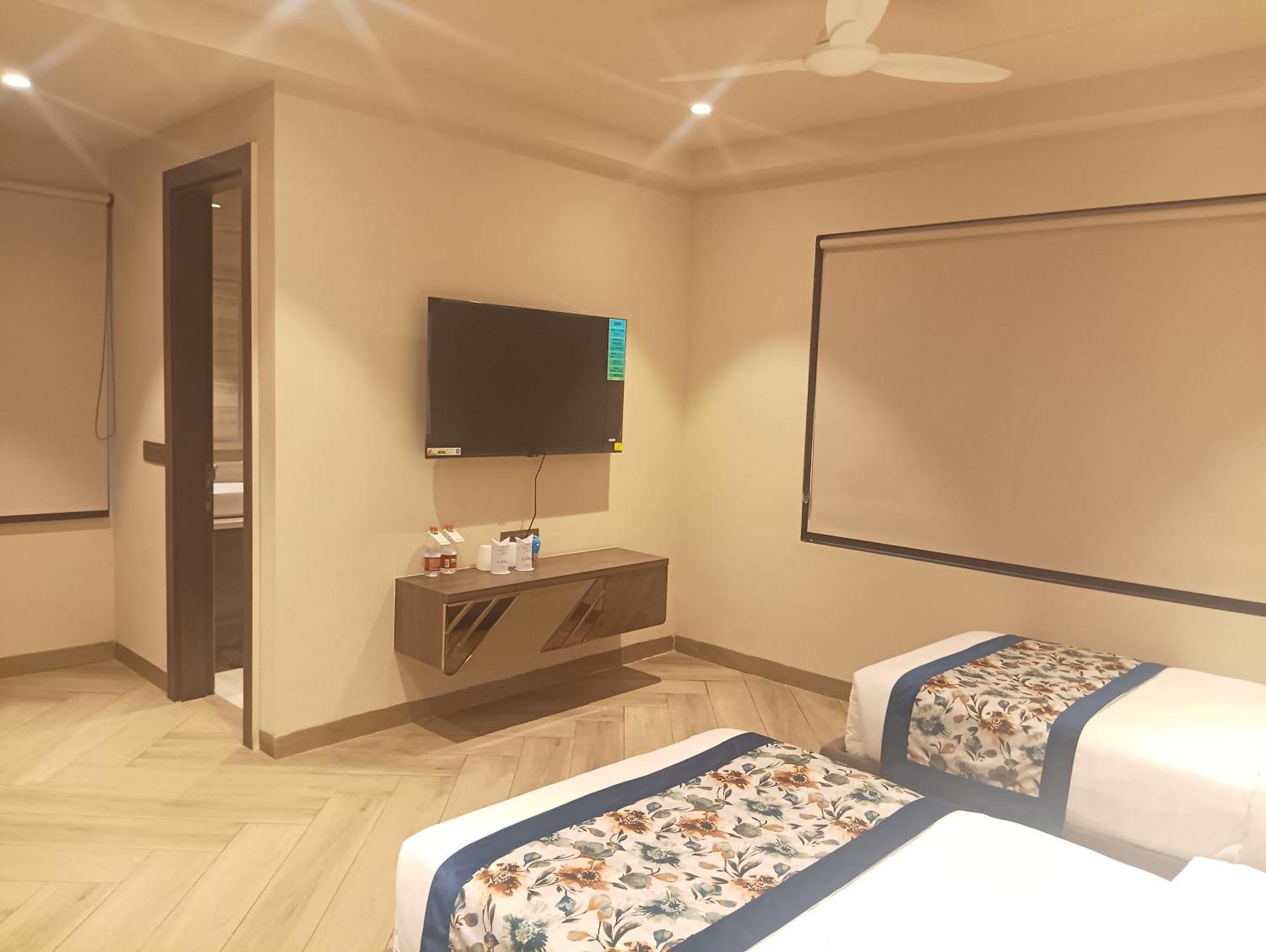 Hotel Cullinan By Qotel Janakpuri Delhi  Eksteriør billede