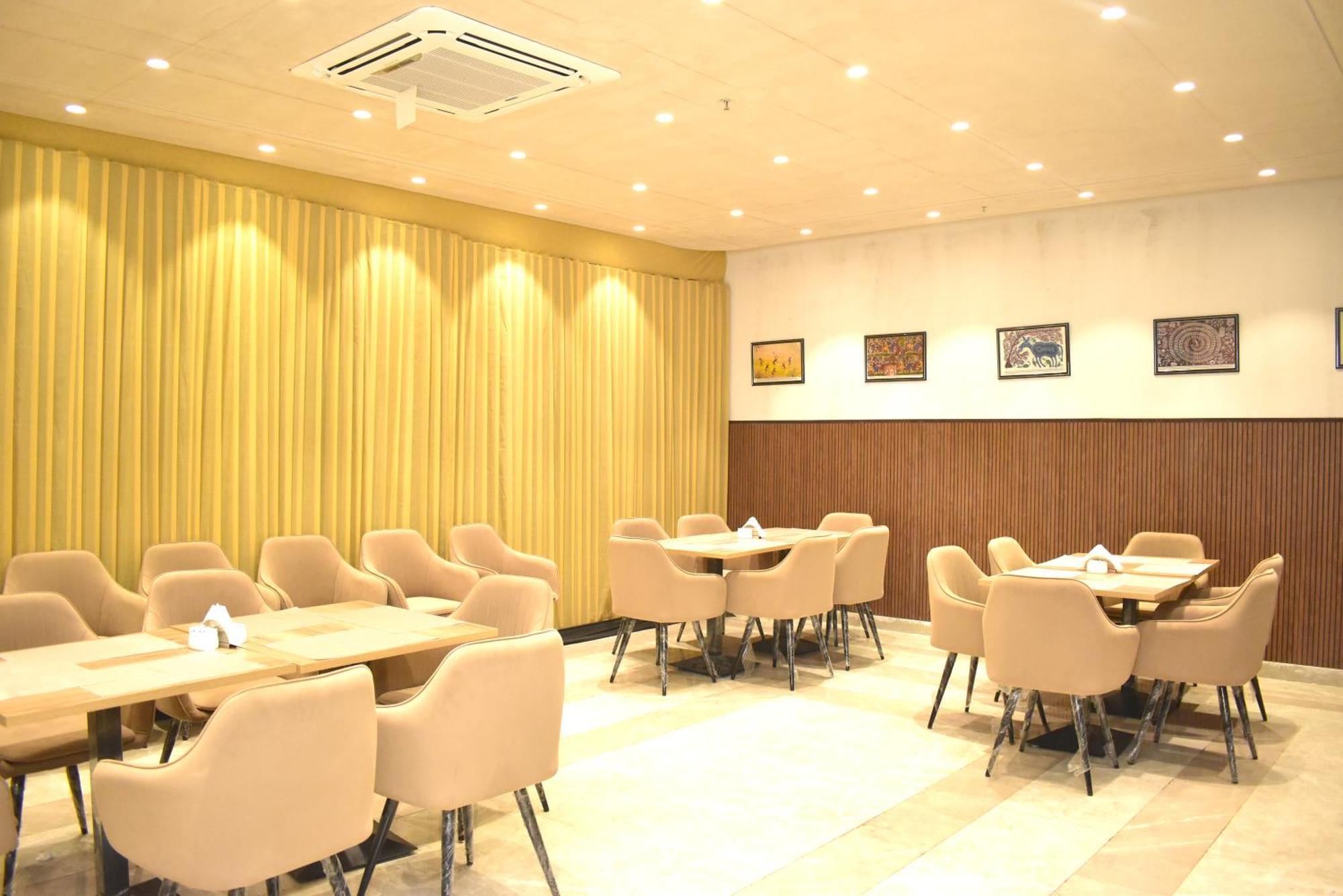 Hotel Cullinan By Qotel Janakpuri Delhi  Eksteriør billede