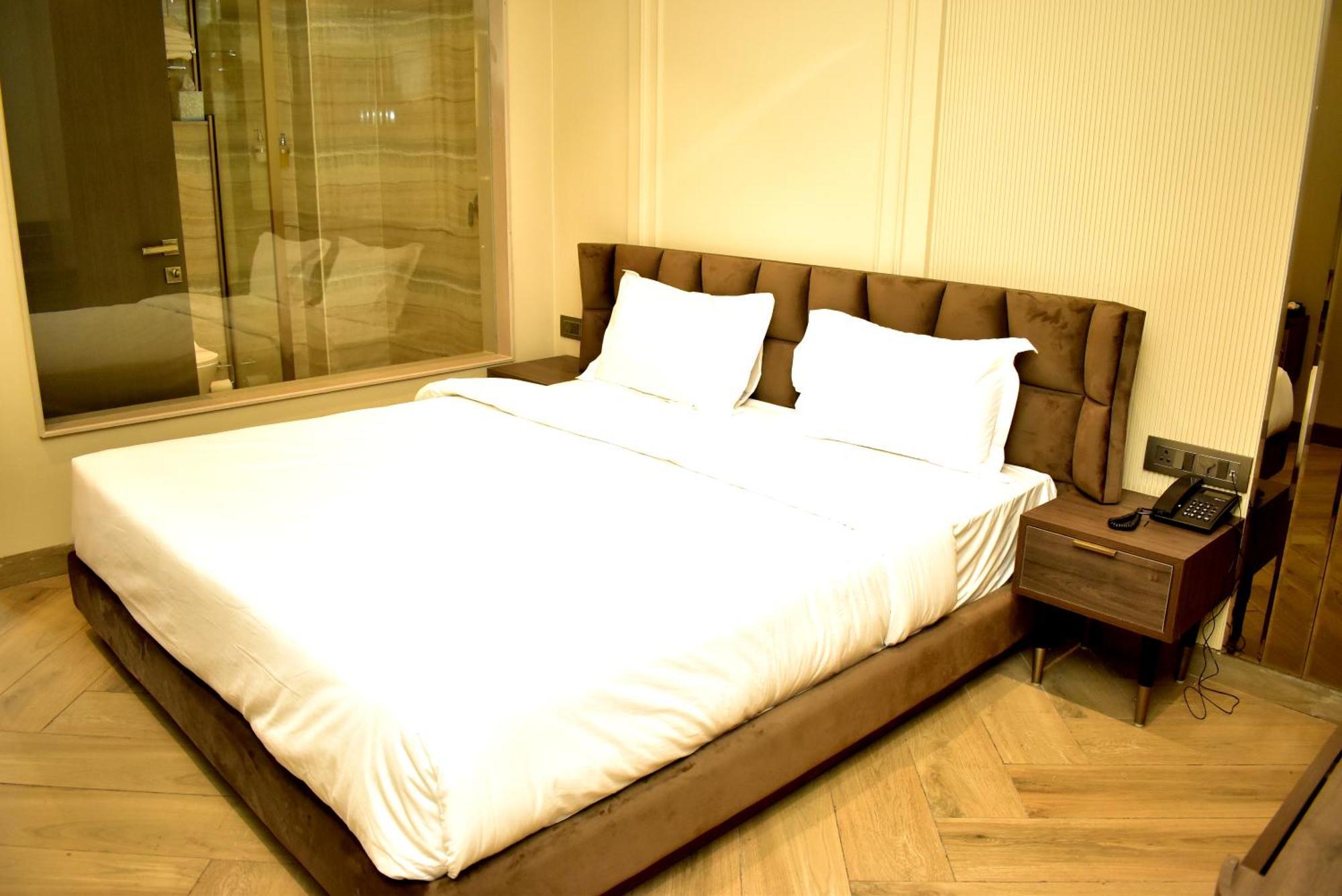 Hotel Cullinan By Qotel Janakpuri Delhi  Eksteriør billede